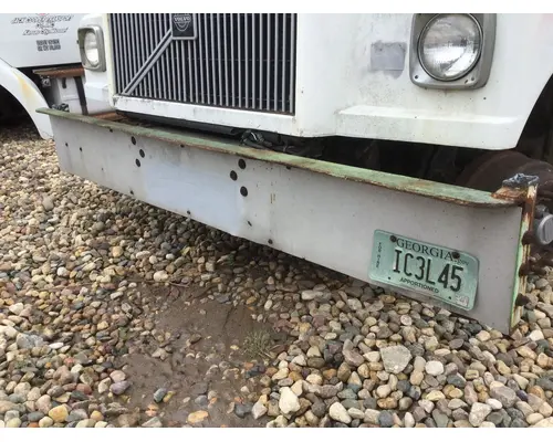 WHITE VOLVO WAH Bumper Assembly, Front