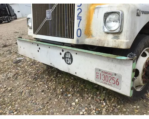 WHITE VOLVO WAH Bumper Assembly, Front
