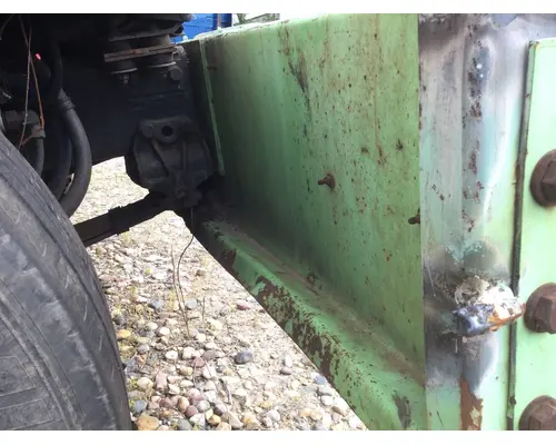 WHITE VOLVO WAH Bumper Assembly, Front