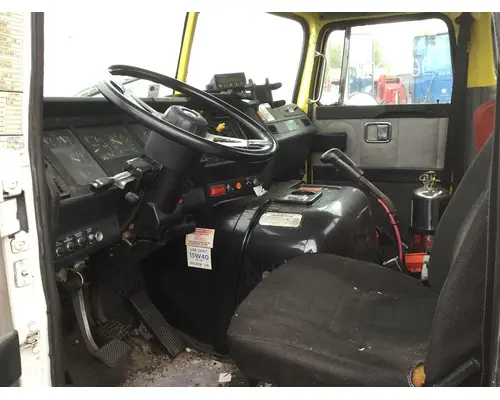WHITE VOLVO WAH Dash Assembly