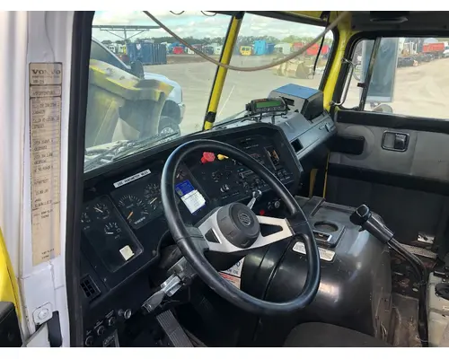 WHITE VOLVO WAH Dash Assembly