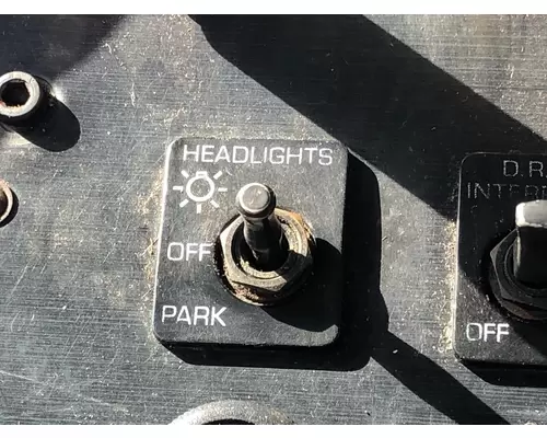 WHITE VOLVO WAH Dash Assembly