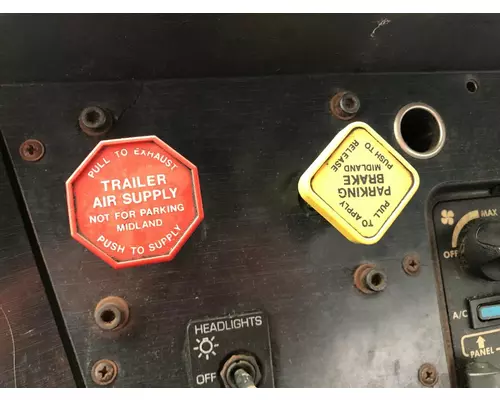 WHITE VOLVO WAH Dash Assembly