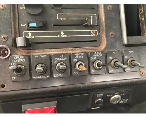 WHITE VOLVO WAH Dash Assembly