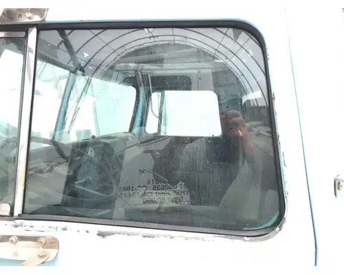 WHITE VOLVO WAH Door Glass, Front