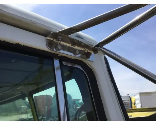 WHITE VOLVO WAH Door Mirror