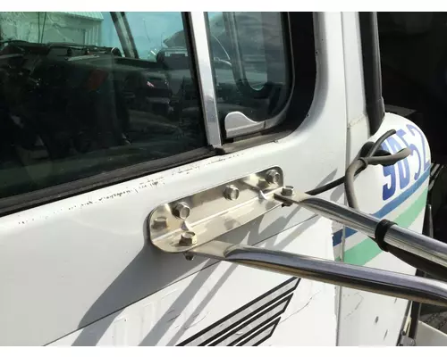 WHITE VOLVO WAH Door Mirror