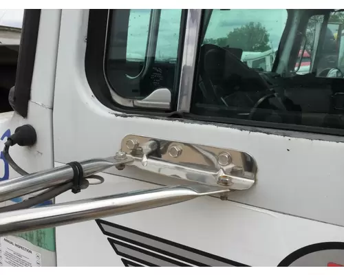 WHITE VOLVO WAH Door Mirror