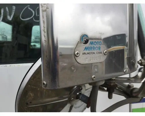 WHITE VOLVO WAH Door Mirror