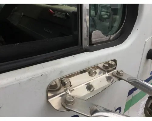 WHITE VOLVO WAH Door Mirror