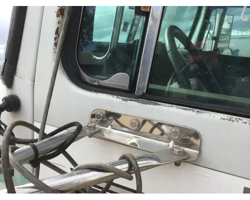 WHITE VOLVO WAH Door Mirror