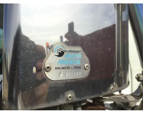 WHITE VOLVO WAH Door Mirror