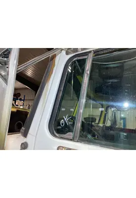 WHITE VOLVO WAH Door Vent Glass, Front