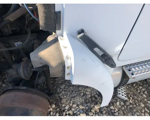 WHITE VOLVO WAH Fender