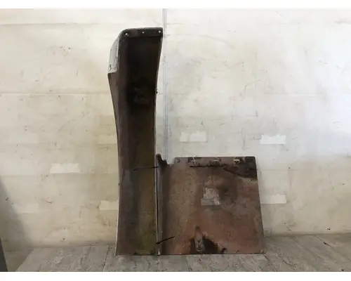 WHITE VOLVO WAH Fender