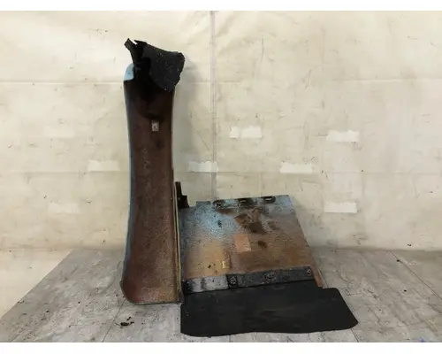 WHITE VOLVO WAH Fender