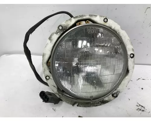 WHITE VOLVO WAH Headlamp Assembly