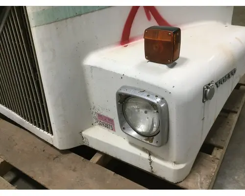 WHITE VOLVO WAH Hood