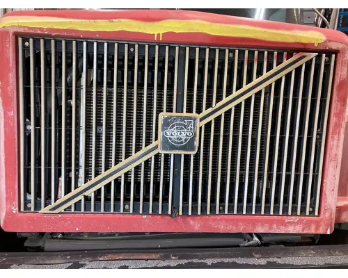 WHITE VOLVO WAH Hood