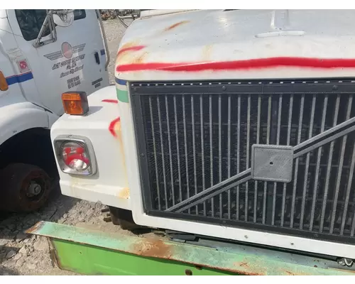 WHITE VOLVO WAH Hood