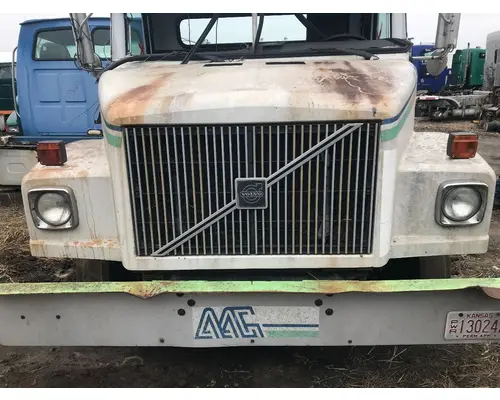 WHITE VOLVO WAH Hood