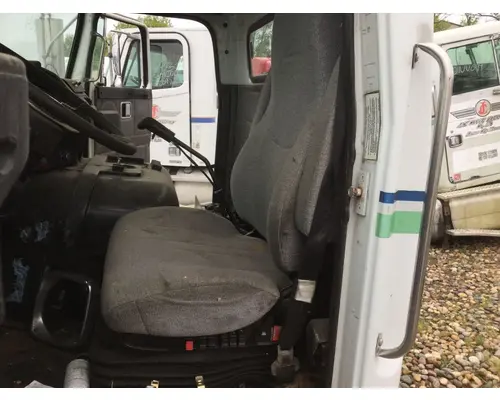 WHITE VOLVO WAH Seat (non-Suspension)