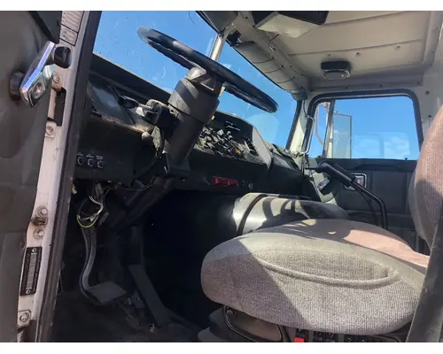 WHITE VOLVO WAH Steering Column