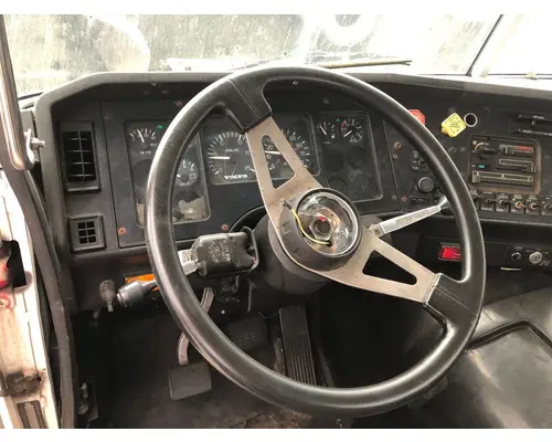WHITE VOLVO WAH Steering Column