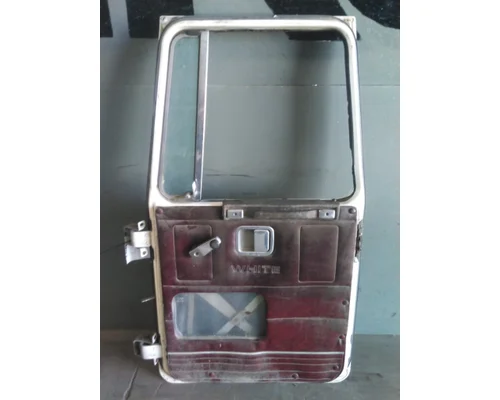 WHITE/VOLVO WCM DOOR ASSEMBLY, FRONT