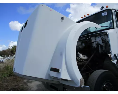 WHITE/VOLVO WCM HOOD