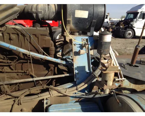 WHITE VOLVO WHM Air Cleaner