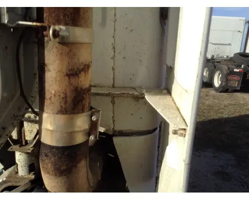 WHITE VOLVO WHM Sleeper Fairing