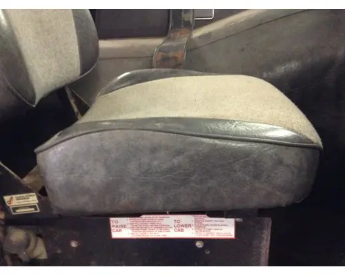 WHITE VOLVO WHS Seat (non-Suspension)