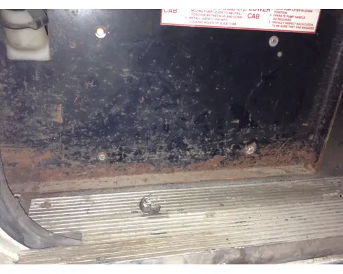 WHITE VOLVO WHS Seat (non-Suspension)