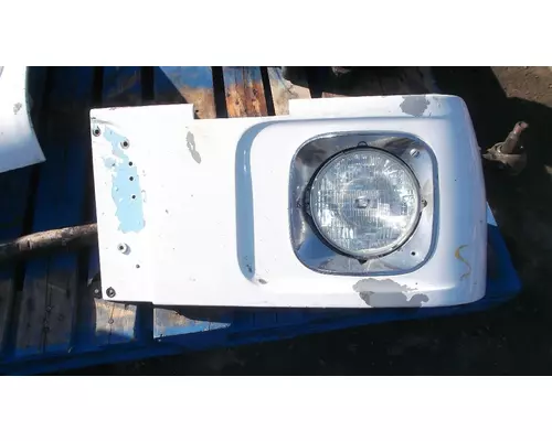 WHITE/VOLVO WX HEADLAMP ASSEMBLY