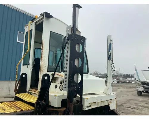 WHITEGMC TRUCK Cab Assembly