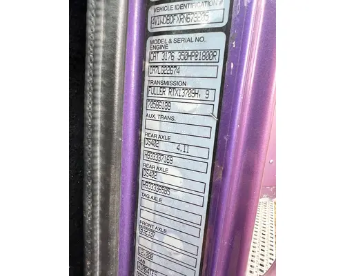 WHITEGMC WIL Complete Vehicle