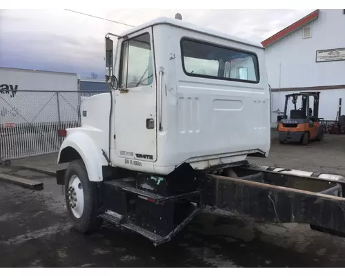 WHITE ROAD BOSS 1 DISMANTLED TRUCK