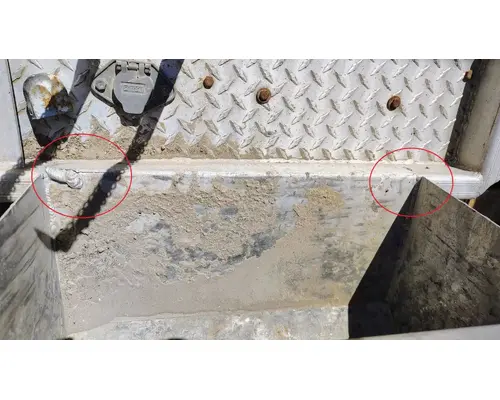 WHITE WIM Headache Rack