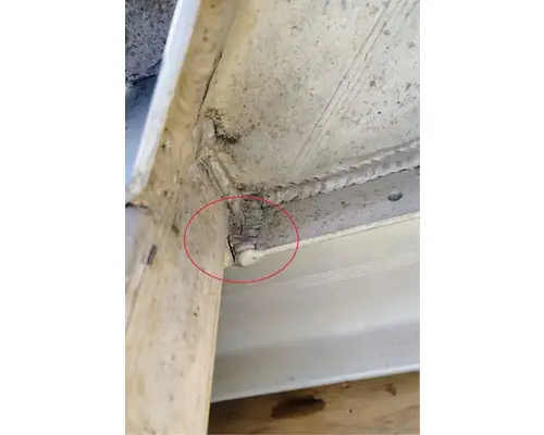 WHITE WIM Headache Rack