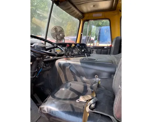 WHITE Xpeditor WX42 Complete Vehicle