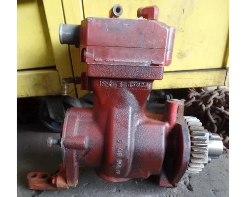 Wabco 3689649 / 911 153 027 0 Air Conditioner Compressor