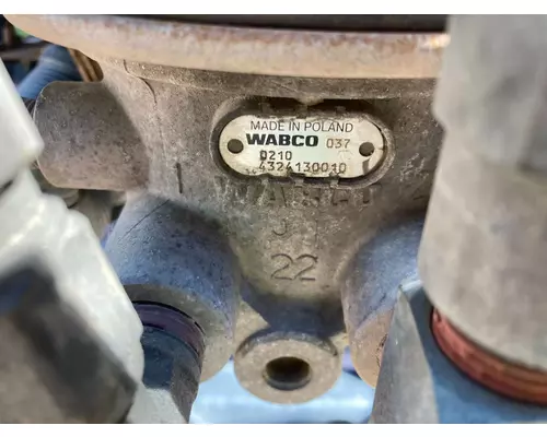 Wabco 4324130010 Air Dryer