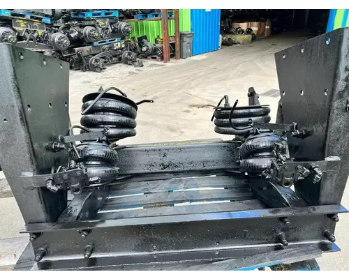Watson - Chalin STEERABLE LIFT AXLE Tag Axle