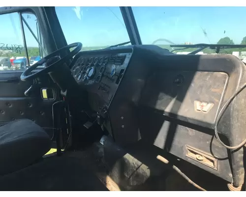 Western Star Trucks 4800 Dash Assembly