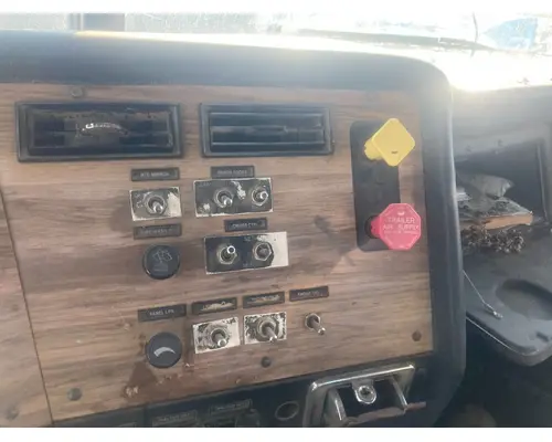 Western Star Trucks 4800 Dash Assembly