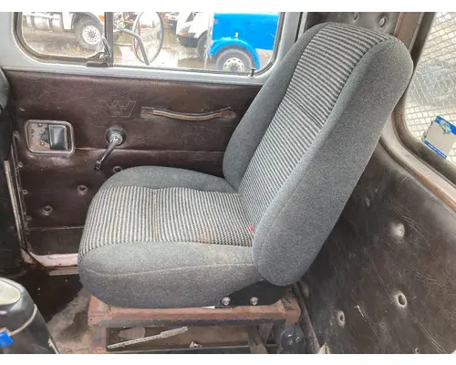 Seat, Front Western Star Trucks 4800 Vander Haags Inc Dm