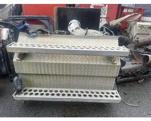 DPF (Diesel Particulate Filter) WESTERN STAR TRUCKS 4900 FA Payless Truck Parts