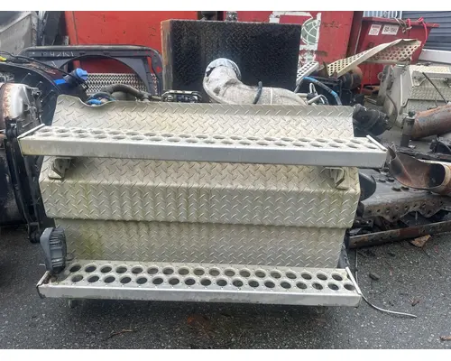 DPF (Diesel Particulate Filter) WESTERN STAR TRUCKS 4900 FA Payless Truck Parts