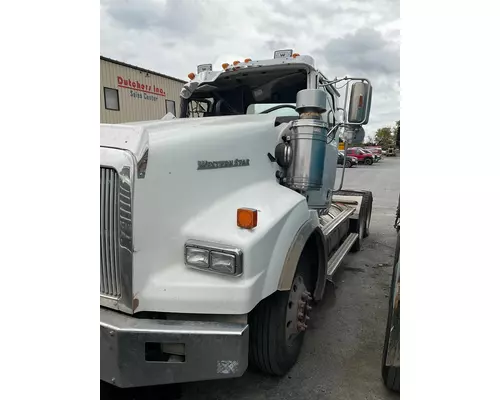 Hood WESTERN STAR TRUCKS 4900 SA Dutchers Inc   Heavy Truck Div  Ny